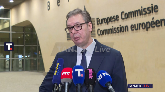 Vučić posle radne večere u Briselu: Zadovoljan sam tokom i tonom razgovora sa fon der Lajen i Koštom