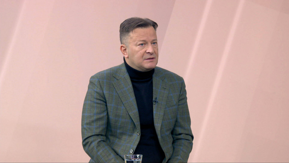 Ibro Ibrahimović: Tri scenarija za razrešenje političke krize na Kosovu i Metohiji