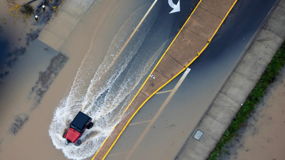 Poplave pogodile američku državu Vašington, skoro 80.000 evakuisano