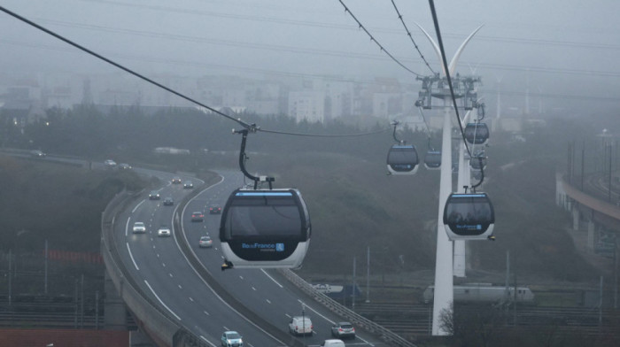 U Parizu otvorena najveća žičara u Evropi koja povezuje četiri grada u regionu Il de Frans