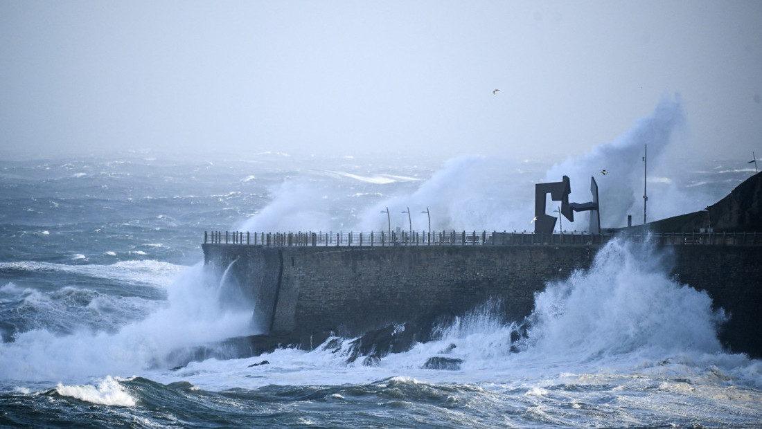 Oluja Emilija pogodila Španiju: Na Kanarskim ostrvima poplave i nestanak struje, izdato narandžasto upozorenje