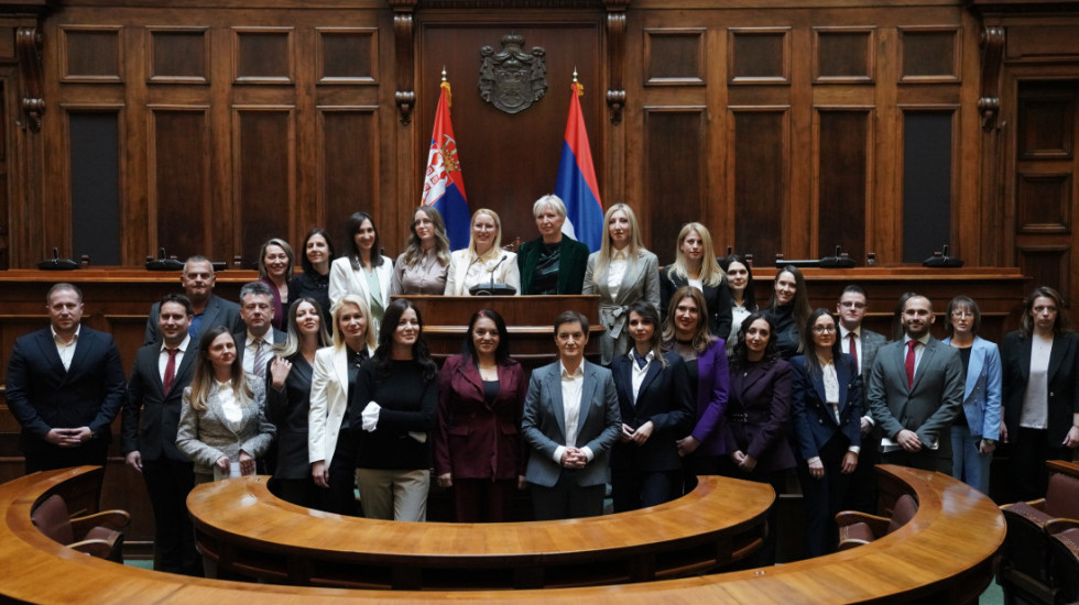 U Skupštini Srbije 27 novoizabranih sudija prekršajnih sudova položilo zakletvu