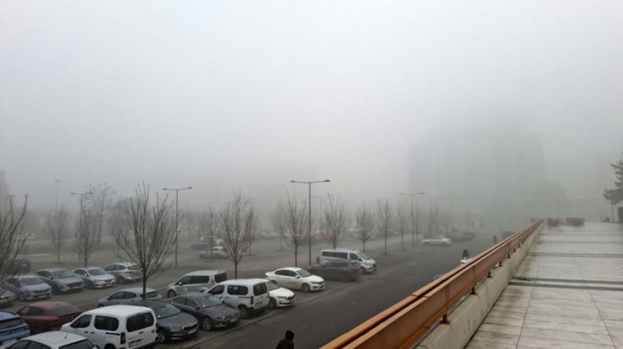 Putevi Srbije upozorili vozače na poledicu i maglu, savetuje se oprezna vožnja