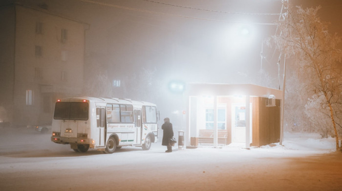 Kako izgleda život u najhladnijem gradu na svetu? Temperature idu i do -45°C, ali ljudi se ne predaju