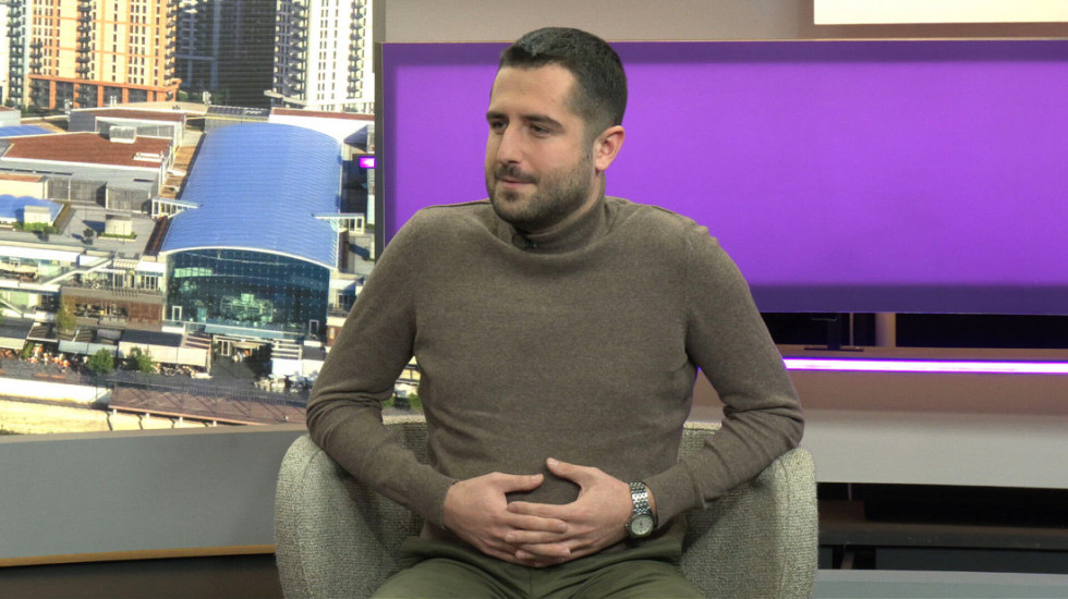 Bez scenarija i bez glume: "Otac Dušan" iz Vranja o autentičnosti, dijalekatu i svakodnevici koja je osvojila Srbe