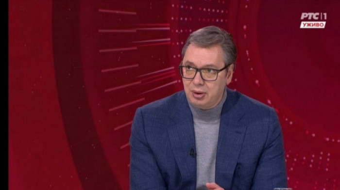 Vučić: Građani ne treba da brinu ni za naftu ni za gas