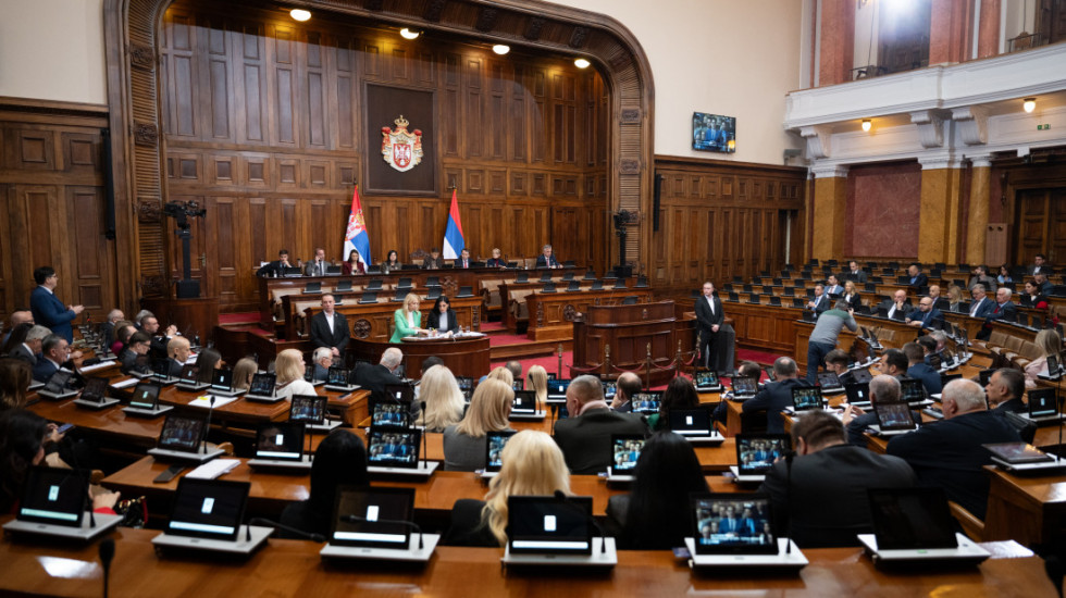 Skupština Srbije nastavila sednicu raspravom o kandidatima za sudije Ustavnog suda