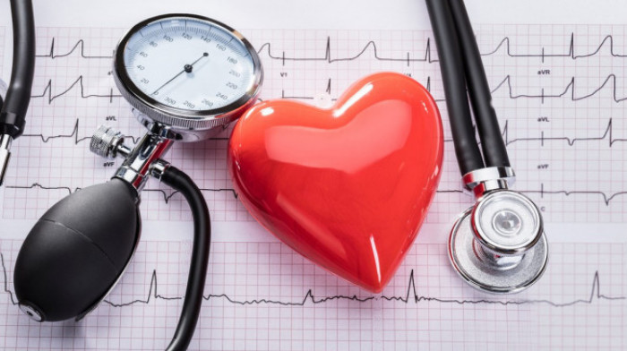 Revijelni meč u stonom tenisu: Sportska borba protiv "tihog ubice" u okviru kampanje "Naizgled zdrav"