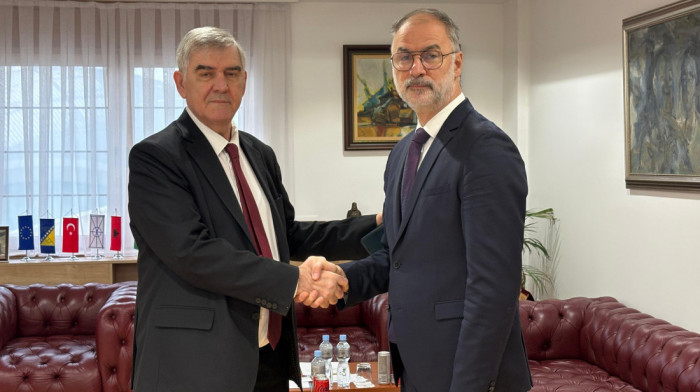 Beriša u Skoplju: Dijalog i poštovanje različitosti ključ stabilnosti i razvoja