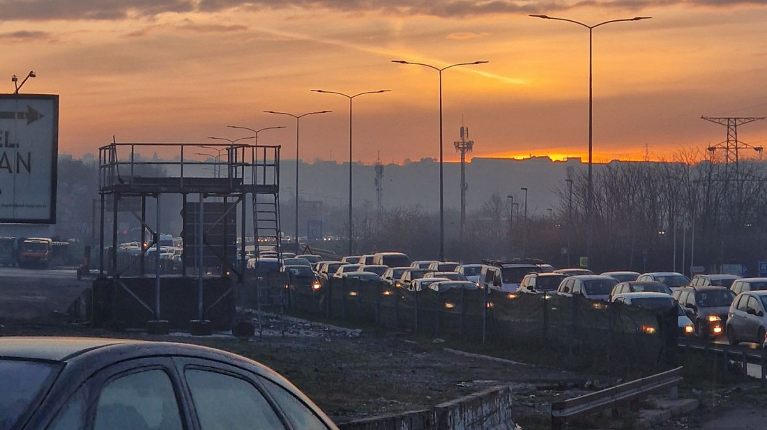 AMSS: Zbog lepog vremena moguće su veće gužve na putevima koji vode ka izletištima