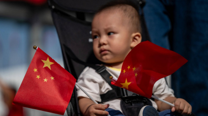 Od kontrole rađanja do "menstrualne policije"? Kina uvodi porez na kontraceptivna sredstva u nameri da poveća natalitet