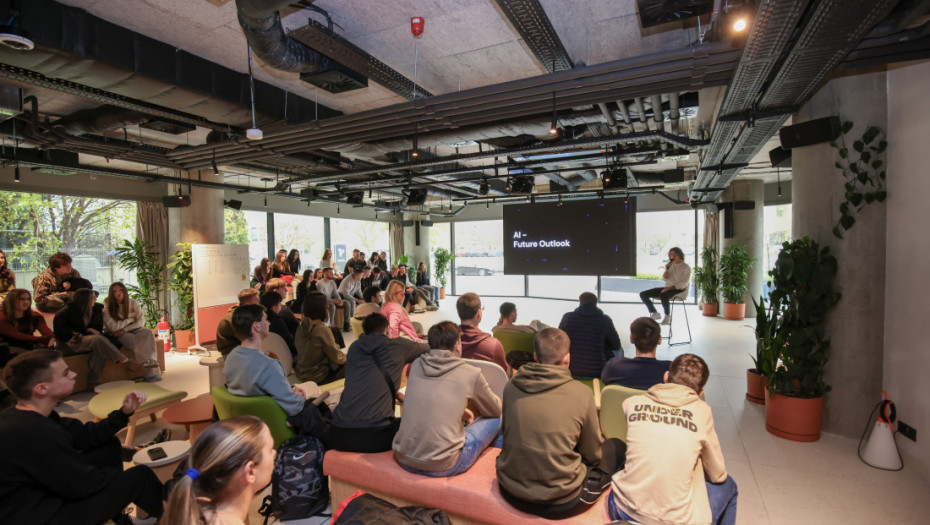 Završen projekat "AI u školama" – privreda i obrazovanje zajedno za generaciju spremnu za budućnost