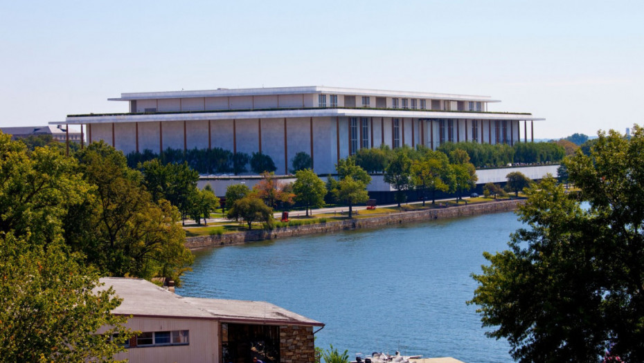 "Kenedi Centar" biće preimenovan u "Tramp-Kenedi Centar", saopštila Bela kuća