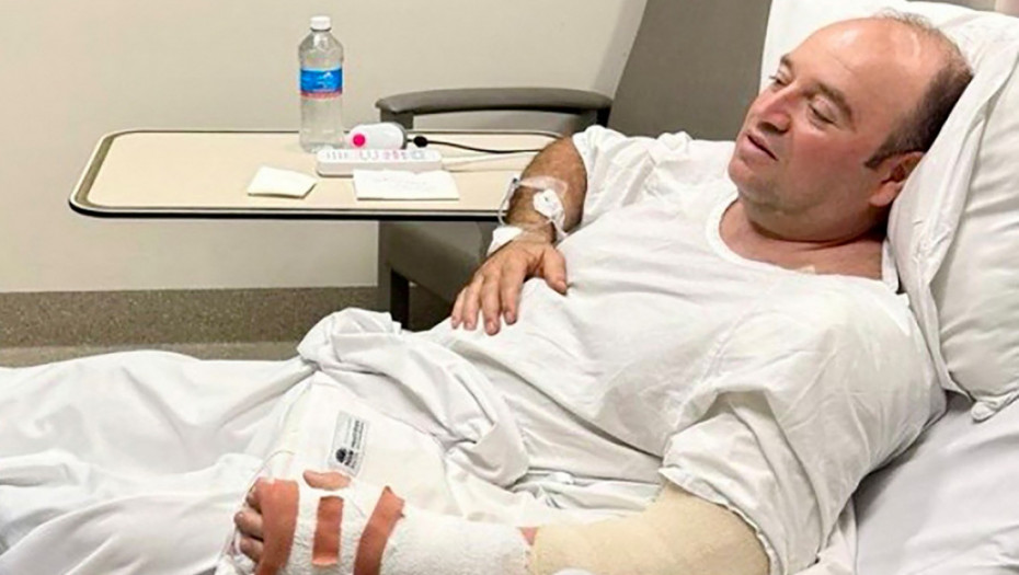 Heroju koji je razoružao teroristu na plaži Bondi uručen ček na 2,5 miliona dolara: "Da li ja ovo zaslužujem?"