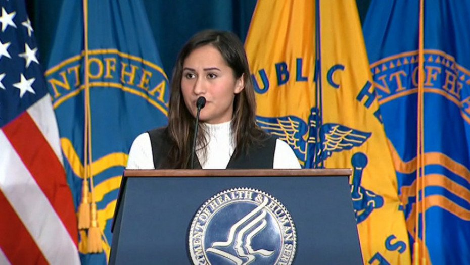 "Žalim zbog svega": Devojka koja je prošla promenu pola i "detranziciju" podelila iskustva pred Robertom F. Kenedijem