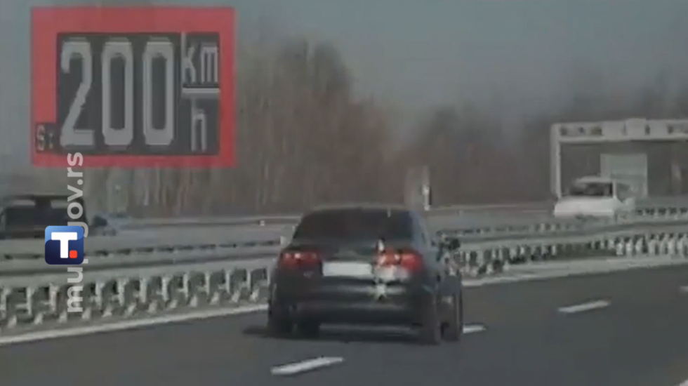 U Loznici vozač "audija" isključen iz saobraćaja: Vozio više od 200 km na sat u stanju teške alkoholisanosti  (VIDEO)