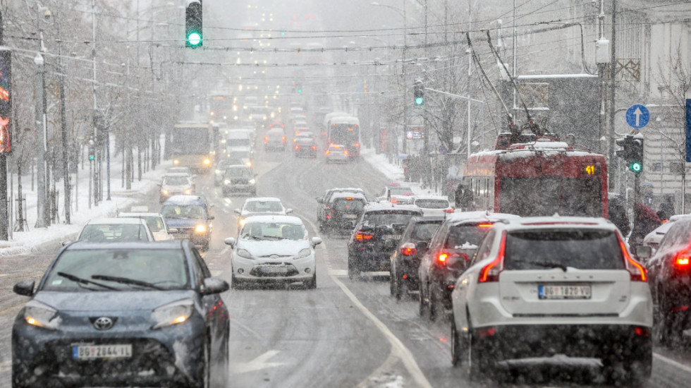 Stiže zimski talas iz Sibira: Hladno, sneg i jak vetar širom Srbije, RHMZ izdao upozorenje