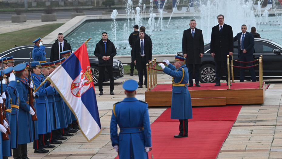 Predsednik Slovačke doputovao u Beograd: Svečano dočekan ispred Palate Srbija