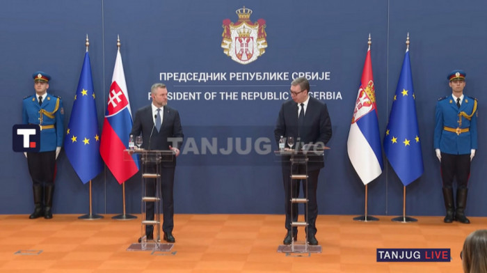 Vučić posle sastanka sa Pelegrinijem: Srbija i Slovačka su bratski narodi