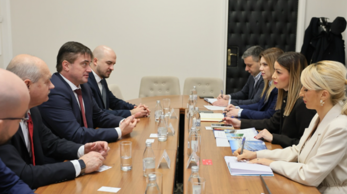 Mesarović sa kompanijom ''Tatry Mountain Resorts'' o ulaganju u turizam Srbije