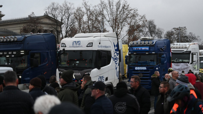 Prevoznici u Mađarskoj protestvovali zbog planiranog povećanja putarine