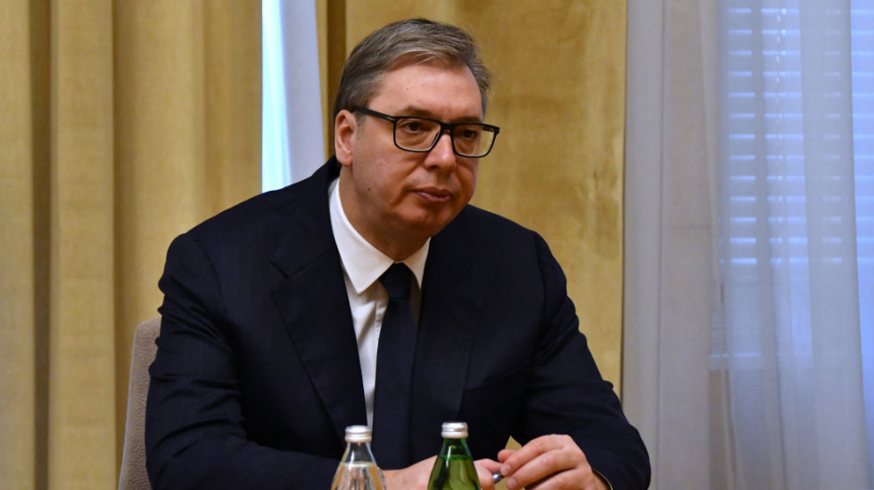 Vučić primio u oproštajnu posetu ambasadora Ukrajine Volodimira Tolkača