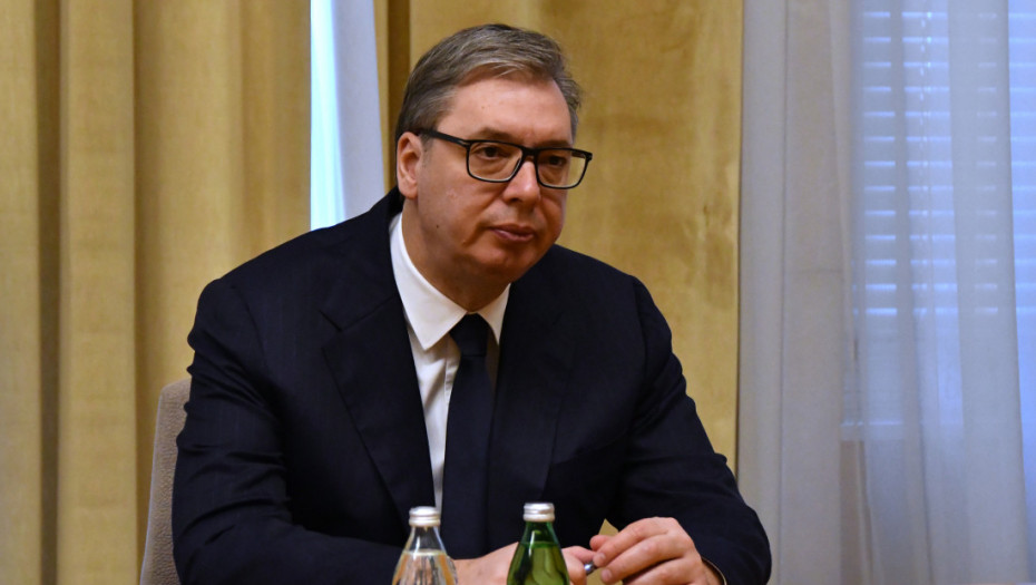 Vučić primio u oproštajnu posetu ambasadora Ukrajine Volodimira Tolkača