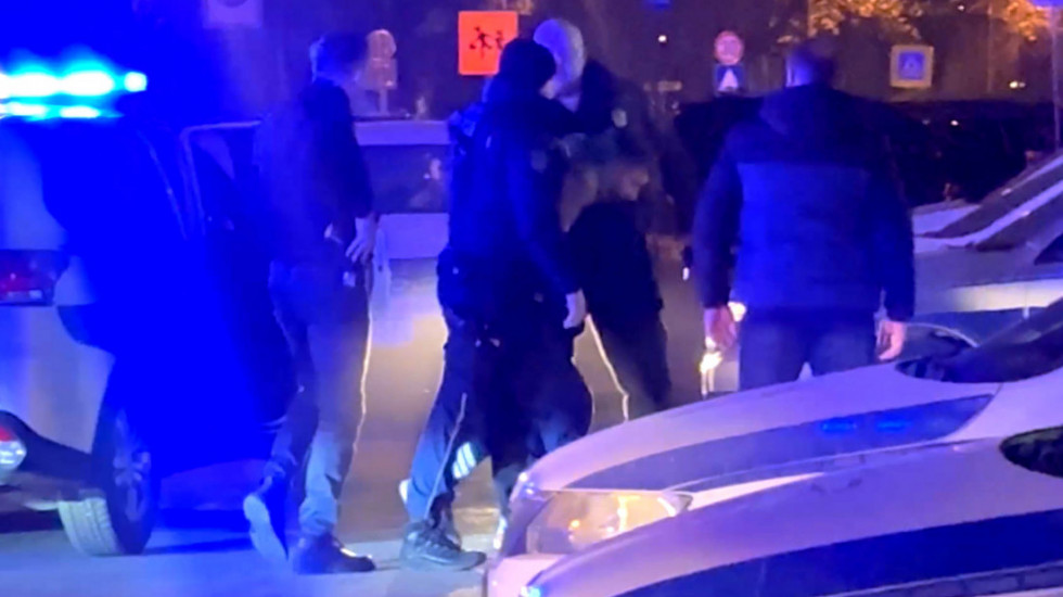 Uhapšen osumnjičeni za pljačku zlatare u Novom Pazaru: Sprejem uplašio zaposlenu i ukrao veliku količinu nakita (VIDEO)