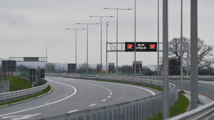 Vučić na ceremoniji otvaranja deonice Moravskog koridora: Povezuju se Vrnjačka Banja i Kraljevo