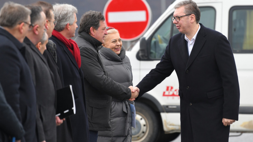Vučić na otvaranju deonice Moravskog koridora: Srbija se gradi, od juna iz Kraljeva do Beograda za sat i po vremena