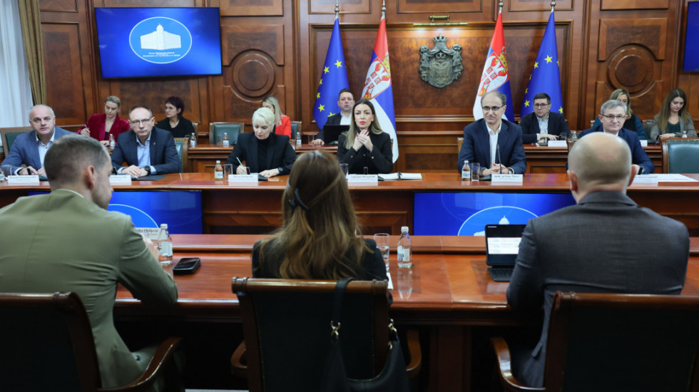 Bez dogovora mlekara i ministra, državni sekretar za Euronews Srbija: Šta se dešavalo na sastanku iza zatvorenih vrata?