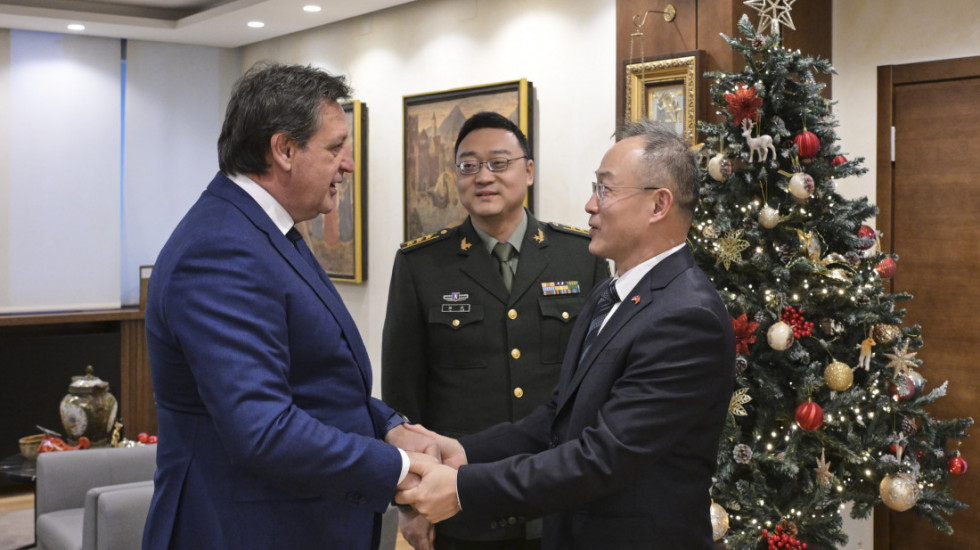 Ministar Gašić sa ambasadorom Kine Li Mingom o saradnji dve zemlje