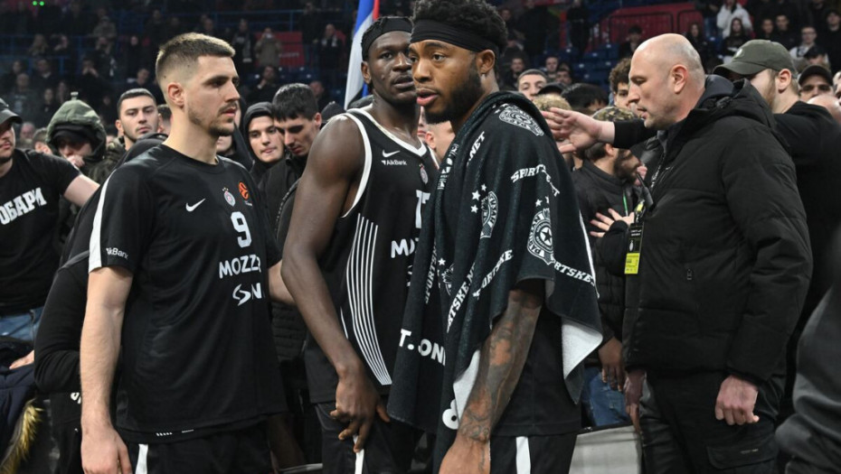 U Areni totalno rasulo: Tajrik se umalo sukobio sa Grobarima!