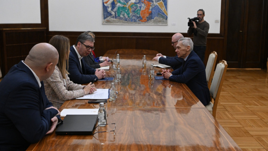 Vučić sa Bocan-Harčenkom: Posebno smo razgovarali o posledicama američkih sankcija, kao i o mogućim rešenjima