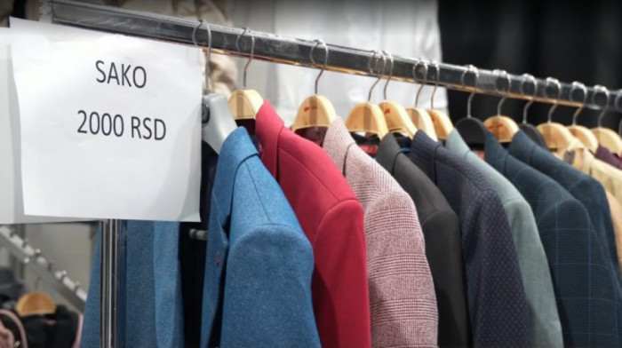 Od igle do lokomotive: Zimski vašar u Novom Pazaru za svačiji džep (VIDEO)