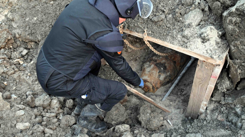 Dačić o uklanjanju bombe iz Drugog svetskog rata: Počela deaktivacija, biće odvezena na Pasuljanske livade