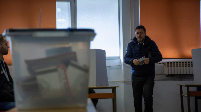 Nikolić: Održavanje novih izbora na KiM pokazuje kolaps privremenih institucija