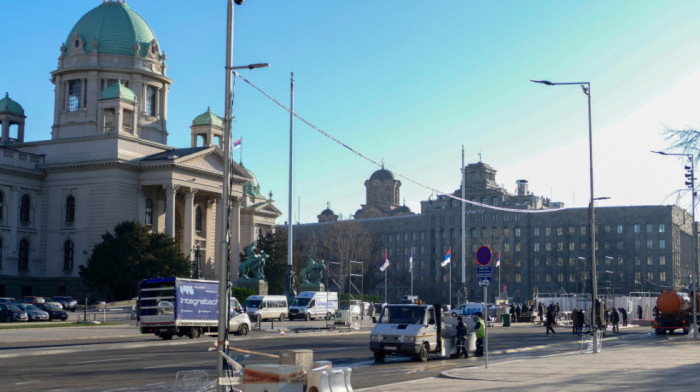 Kako izgleda prostor ispred Narodne skupštine nakon uklanjanja šatora: Saobraćaj se očekuje od 5. januara (VIDEO)