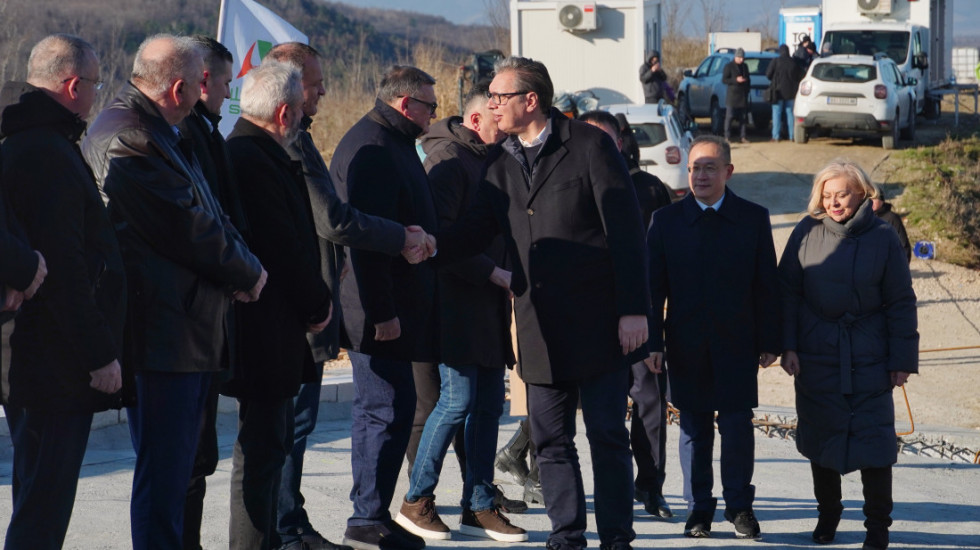 Vučić obišao radove na delu Dunavskog koridora: Od Beograda do Golupca za sat i 15 minuta