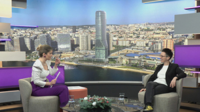 Inspiracija za hiljade pratilaca: Autorka profila "Mali pijac" osvojila ljude humorom i humanitarnim akcijama