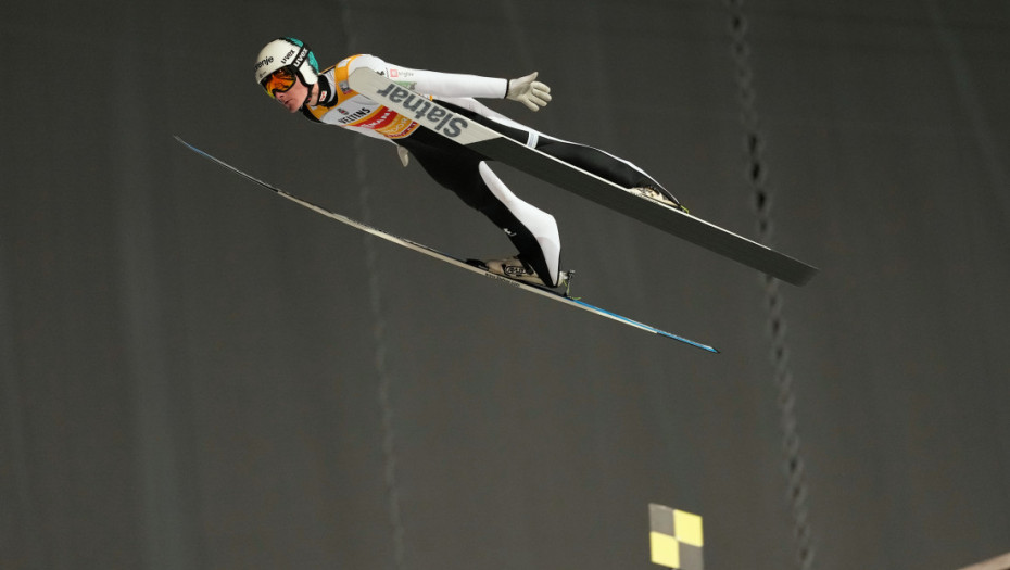 Domen Prevc osvojio Oberstdorf i poveo na Turneji "Četiri skakaonice"