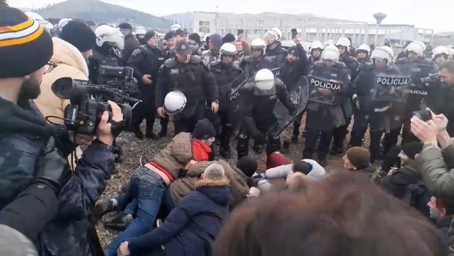 Nastavak protesta u Crnoj Gori: Stanovnici Zete za sutra u 11 sati najavili ulazak u Botun sa mašinerijom