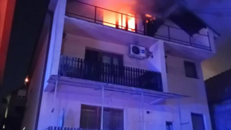 Lokalizovan požar na Zvezdari: Gorela porodična kuća, nema povređenih