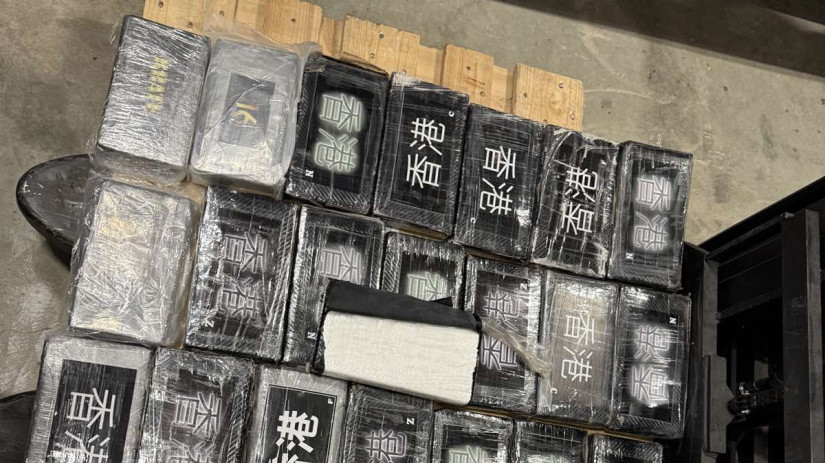 Sprečeno krijumčarenje: U kombiju pronađeno 30 kilograma materije za koju se sumnja da je kokain