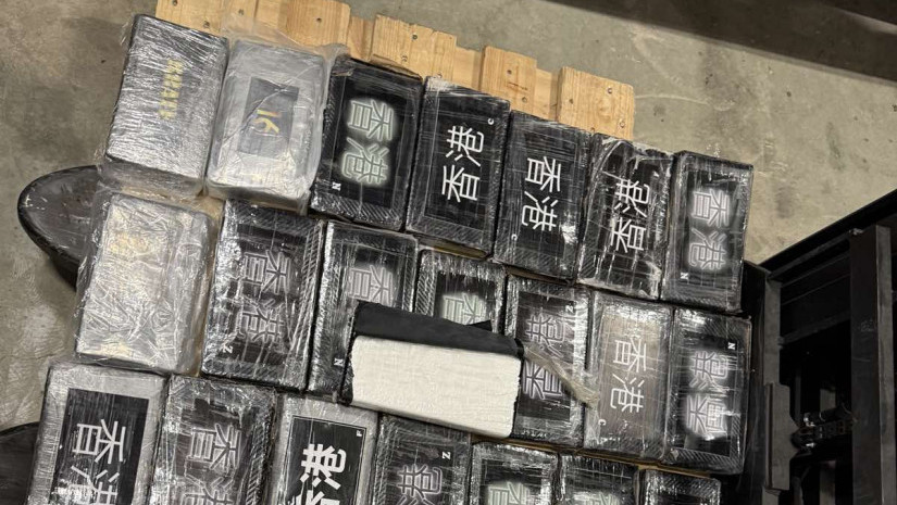 Sprečeno krijumčarenje: U kombiju pronađeno 30 kilograma materije za koju se sumnja da je kokain