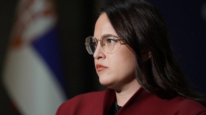 Pavkov potpisala ugovore vredne 350 miliona dinara za zamenu kotlova u javnim ustanovama