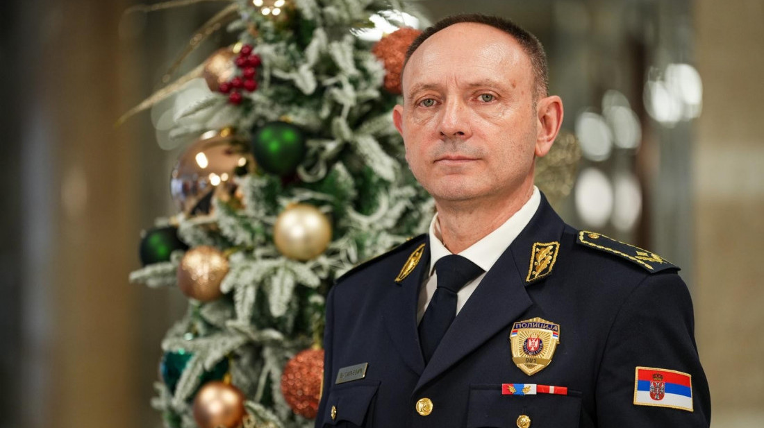 Direktor policije čestitao građanima predstojeće novogodišnje i božićne praznike