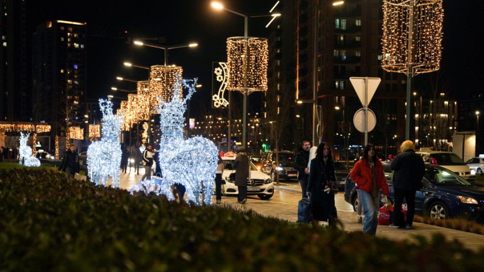Hladno, mraz i poneka pahulja snega: Kako nas vreme očekuje u novogodišnjoj noći