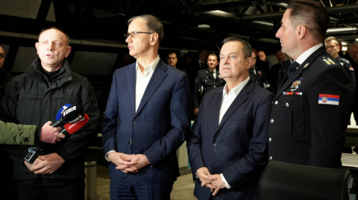 Macut i Dačić obišli komandno-operativni centar Policijske uprave za Grad Beograd (FOTO)