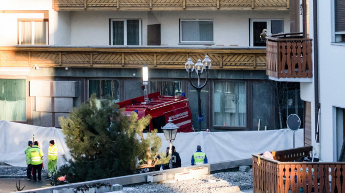Najmanje 10 ljudi poginulo u baru u švajcarskom skijalištu: Lekarske ekipe dežuraju ispred objekta (FOTO/VIDEO)